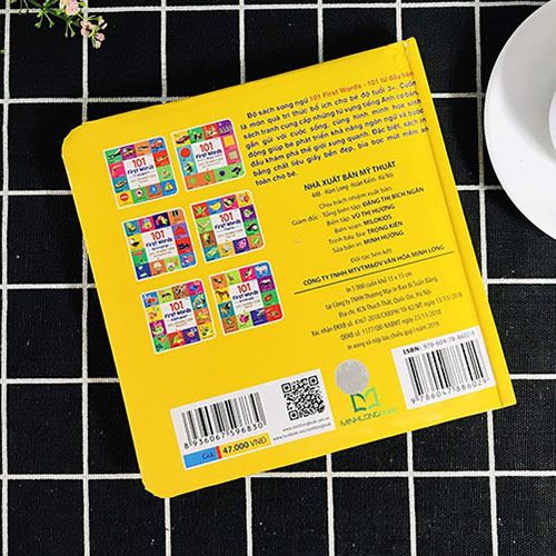 101 First Words - Alphabet / 101 Từ Đầu Tiên - Bảng Chữ Cái - Ảnh 4